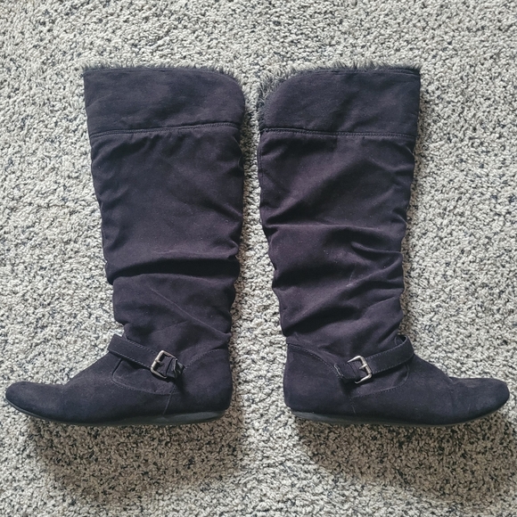 FREE New Directions Black Boots - Picture 6 of 9